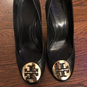 Tory Burch Sophie size 6.5 great used condition